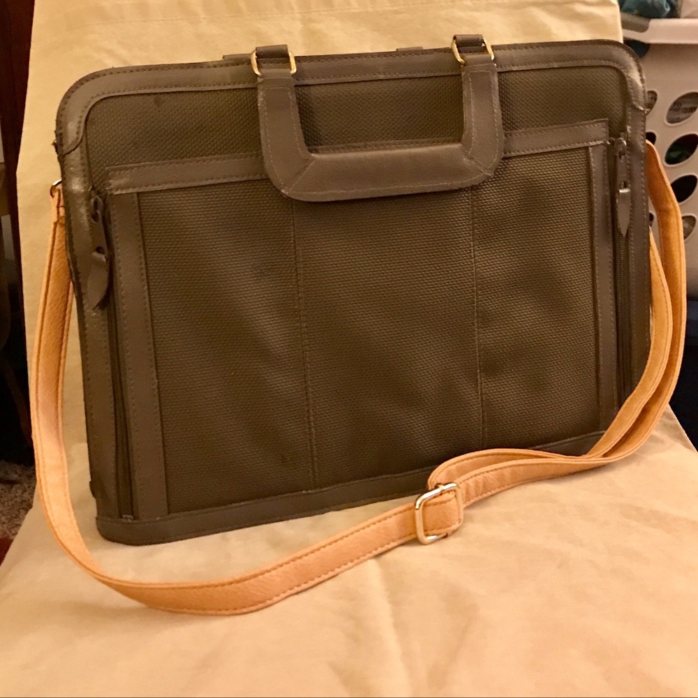 SALE! Vintage - Grey Leather Document Bag